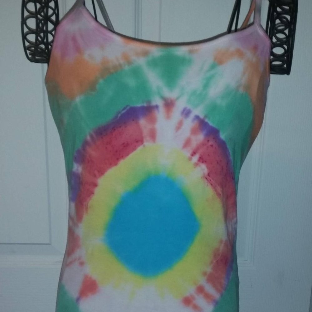 Handmade Tie Dye Cami in Bullseye Pattern DIY